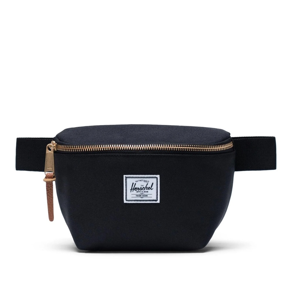 NWOT Herschel Supply Co Fourteen (1L) Hip Pack in black